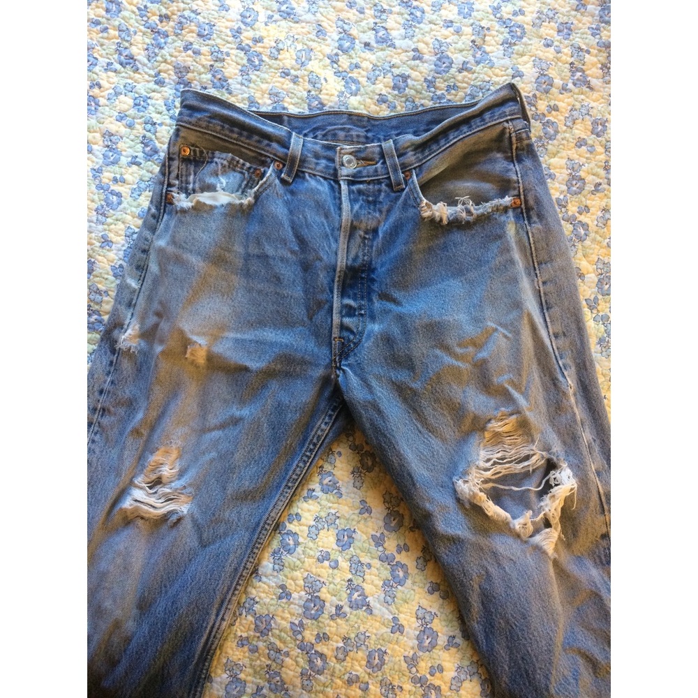 Authentic Levi's 501 Distressed Jeans, Tag: 32/32