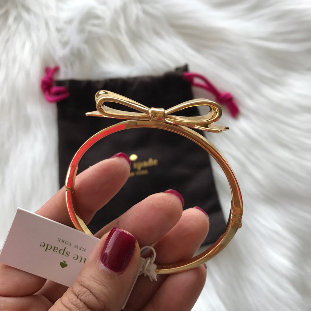 💕Kate Spade ♠️ Gold Bow Bangle/Bracelet