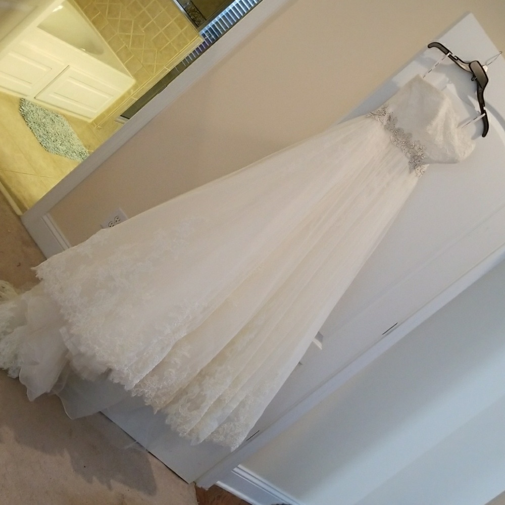 Wedding dress