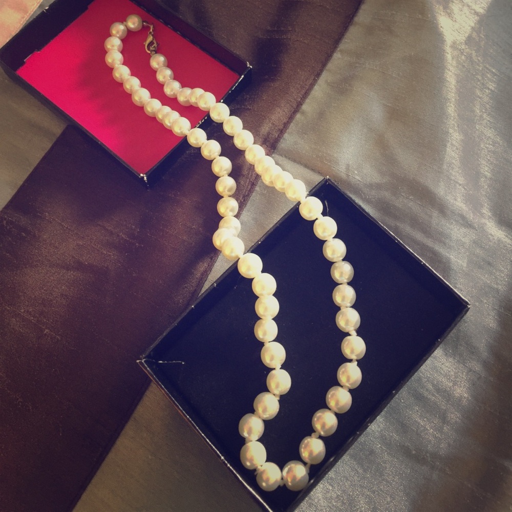 Faux pearl necklace