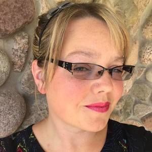 Meet your Posher, Melisa