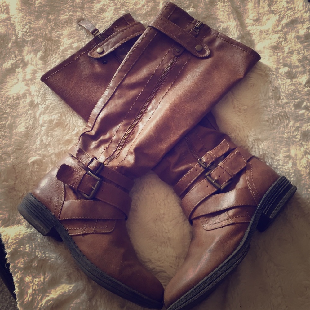 Tan riding boots size 6, worn