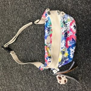 Kipling fanny pack bag