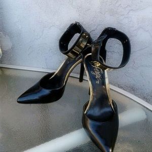 Fergie Shoes - gold strap pointed stilettos Fergie Shoes - gold strap pointed stilettos