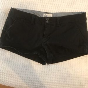 American Eagle black shorts