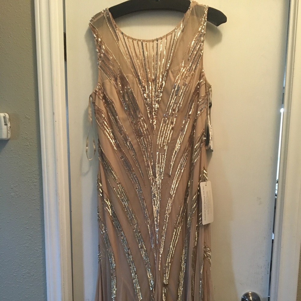 Adrianna Papell. New with tags.