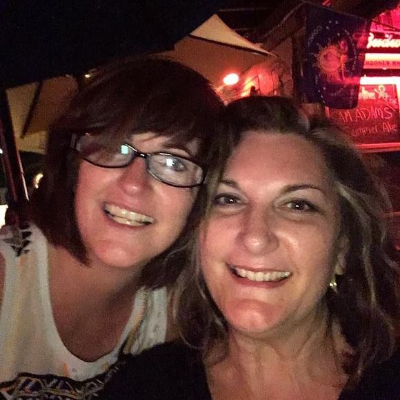 Meet your Posher, Lori - Picture 1 of 1