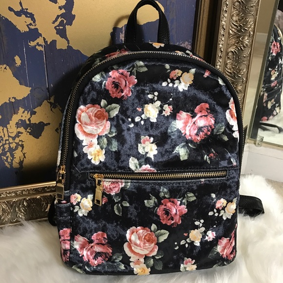BLACK FLORAL BACKPACK - Picture 2 of 6