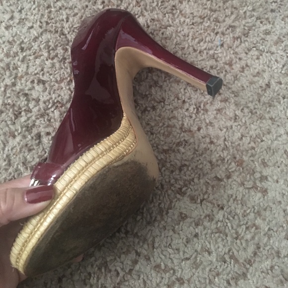 Gucci burgundy heels - Picture 4 of 5