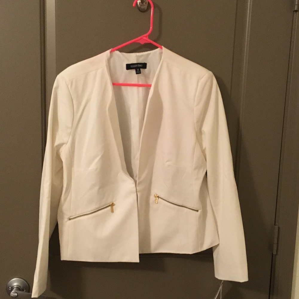 Ellen Tracy NWT White Blazer with Gold Accents