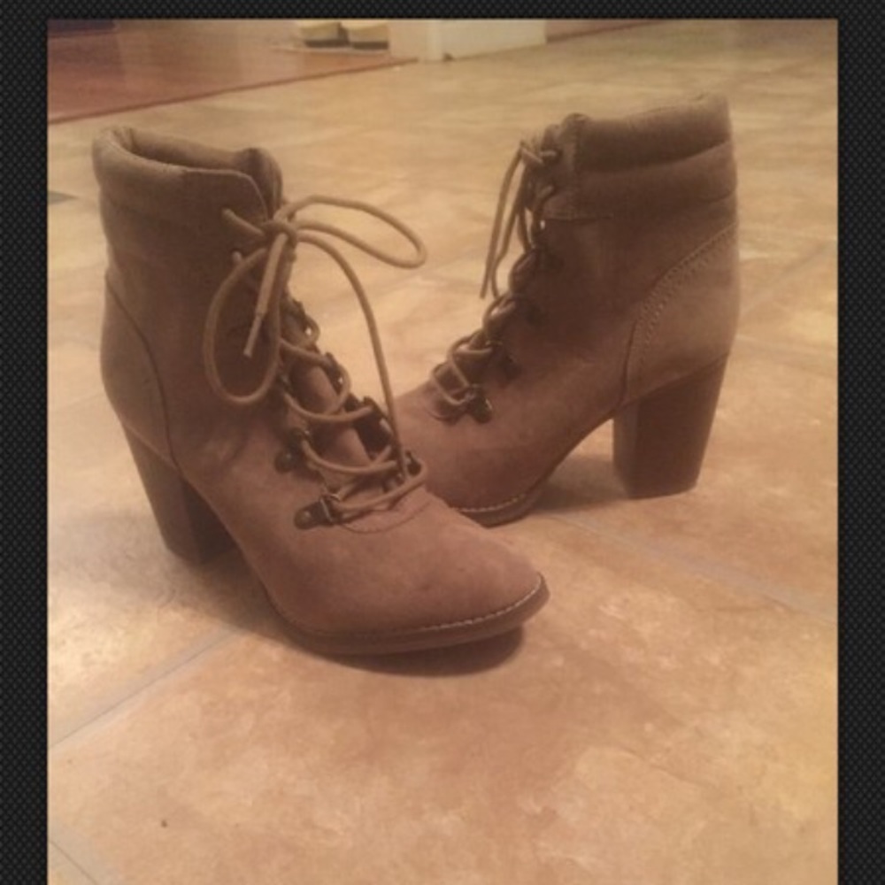 Charlotte Russe size 8 Ankle Boots