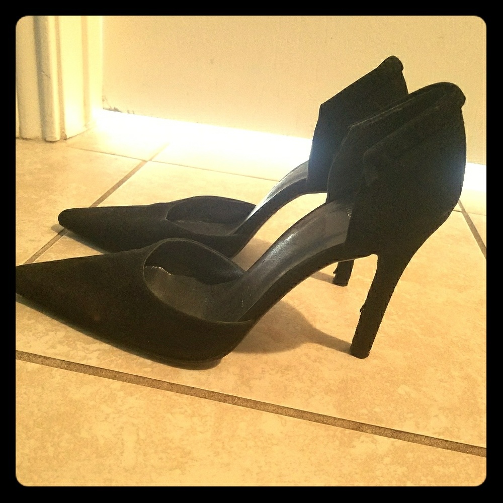 Sexy black heels