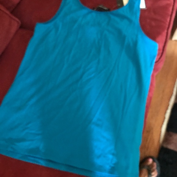 Laura size PS  tank top - Picture 2 of 3