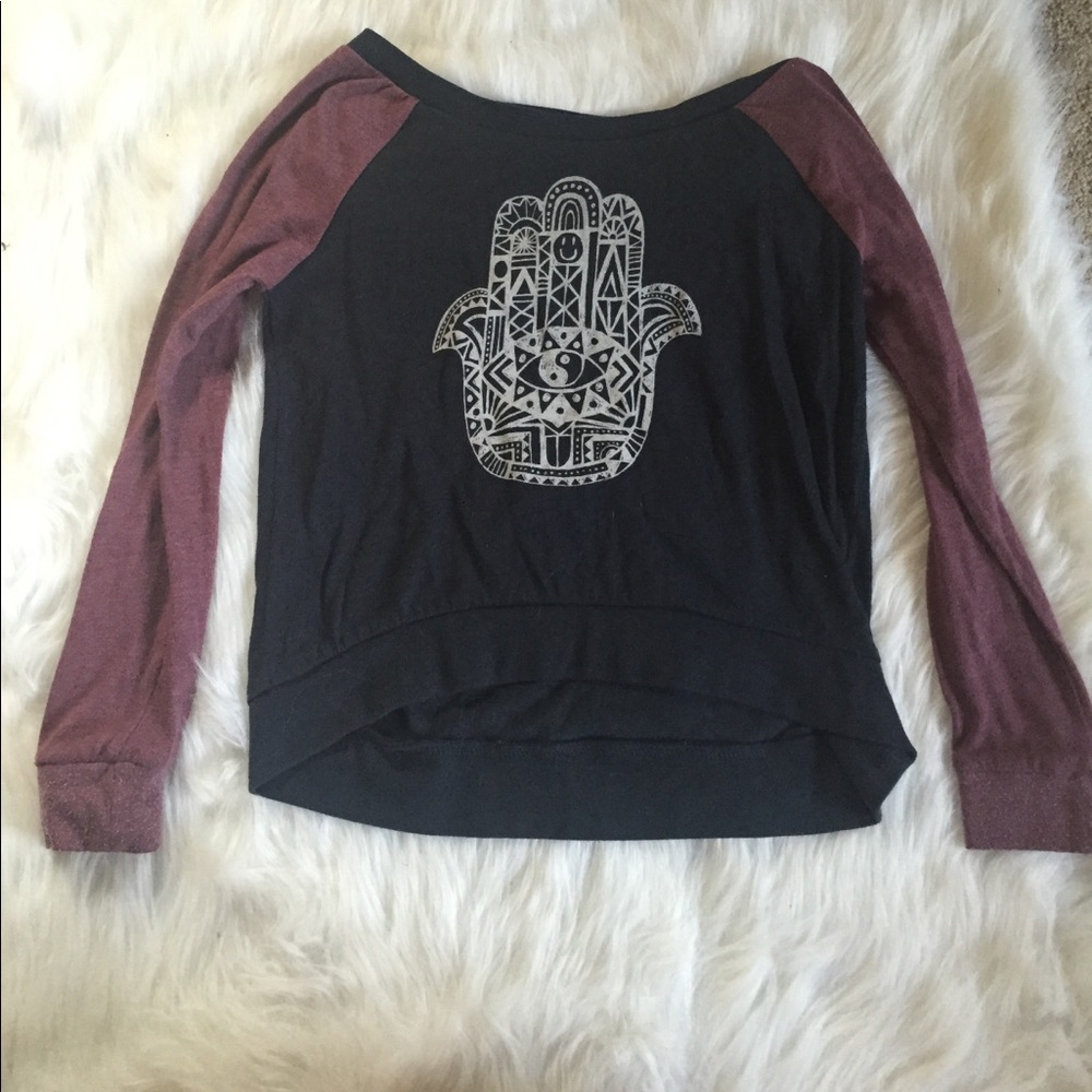 Long sleeve t with evil eye