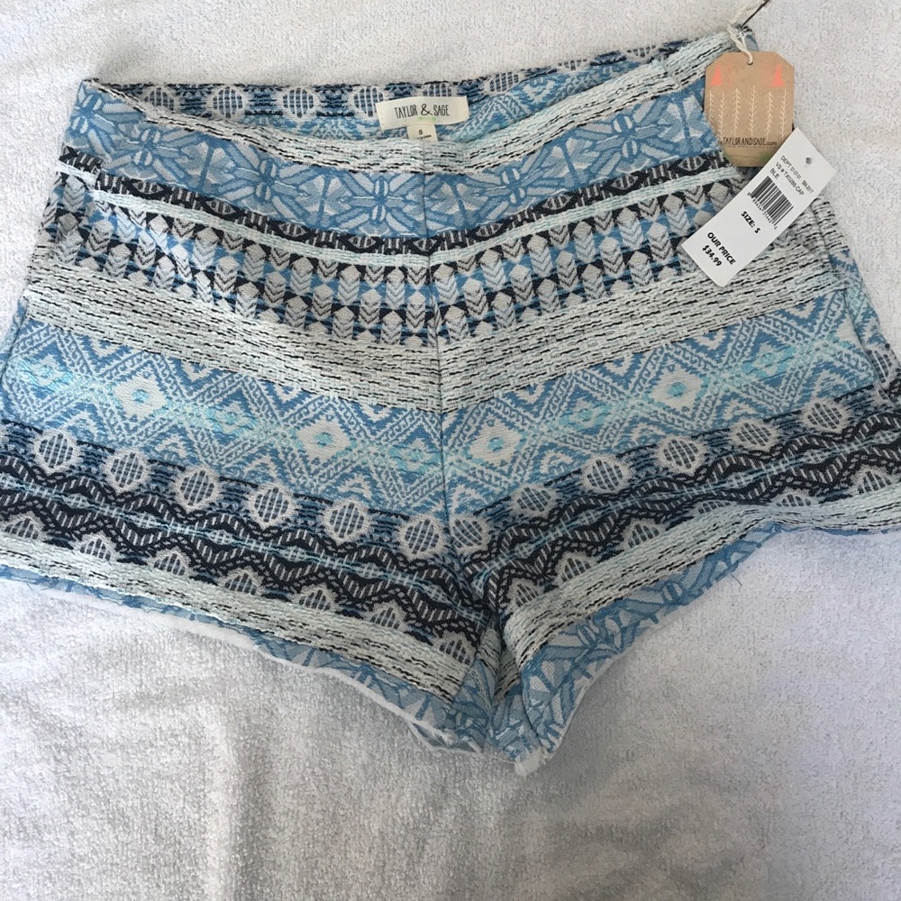 Taylor and Sage Pattern shorts NEW WITH TAGS