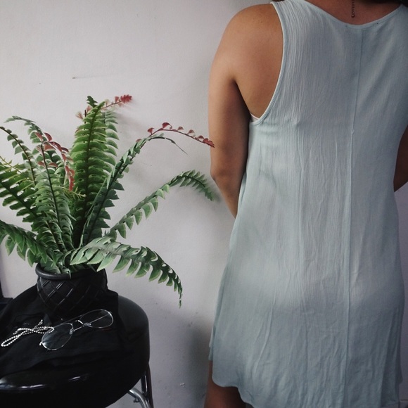 Forever 21 Criss Cross Dress - Picture 2 of 3