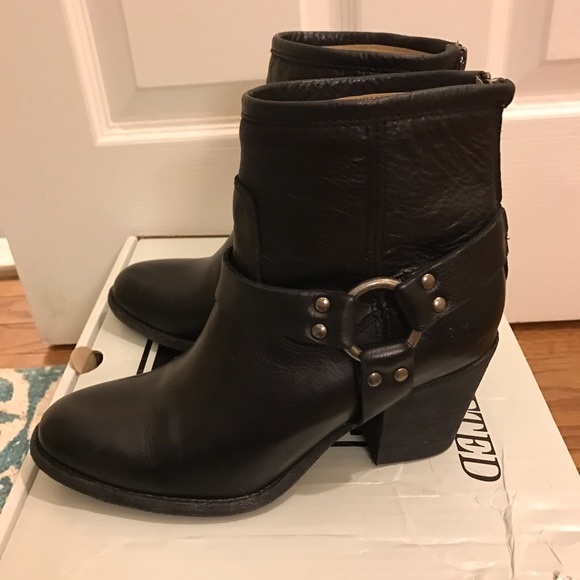 Frye boots Tabitha harness bootie - Picture 2 of 3