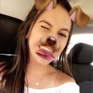 Meet your Posher, Alison