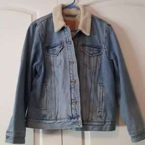 Levi's Women XL Trucker