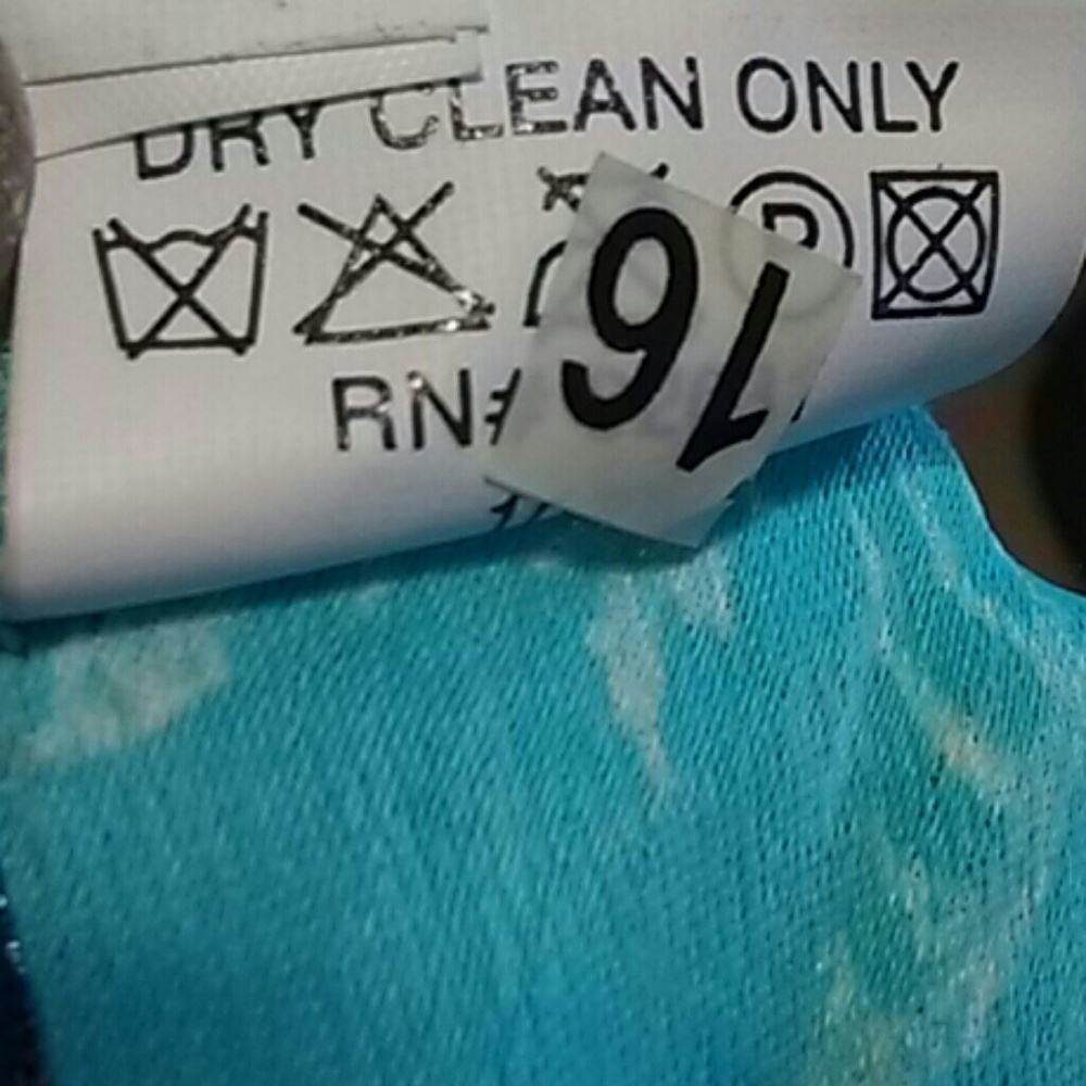 Closet Clean-Out: Boutique Europa Aqua Blue/White Skirt - Picture 8 of 8