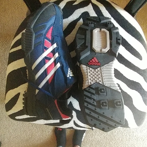 Adidas - Picture 3 of 4