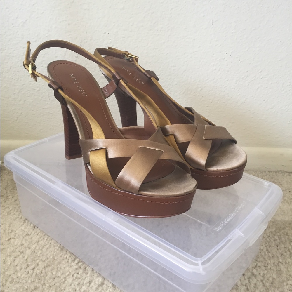 Nine West gold sandals with shoe box