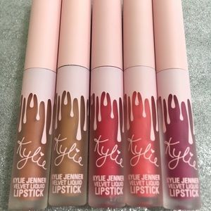 Kylie Cosmetics | The Birthday Collection | Velvet