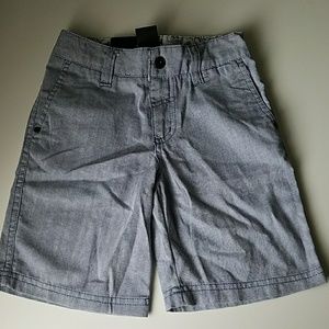 Little boys size 6 shorts