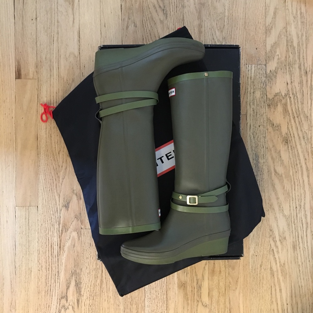 Hunter Wedge Rubber Rain Boots