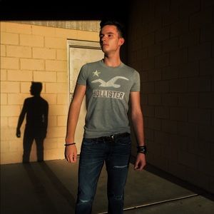 Grey Hollister muscle shirt