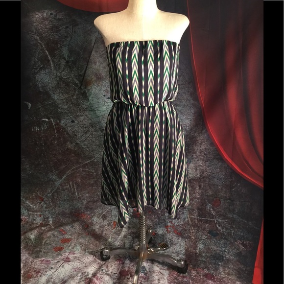 Collective Concepts Strapless Asymmetrical Dress - Picture 1 of 5