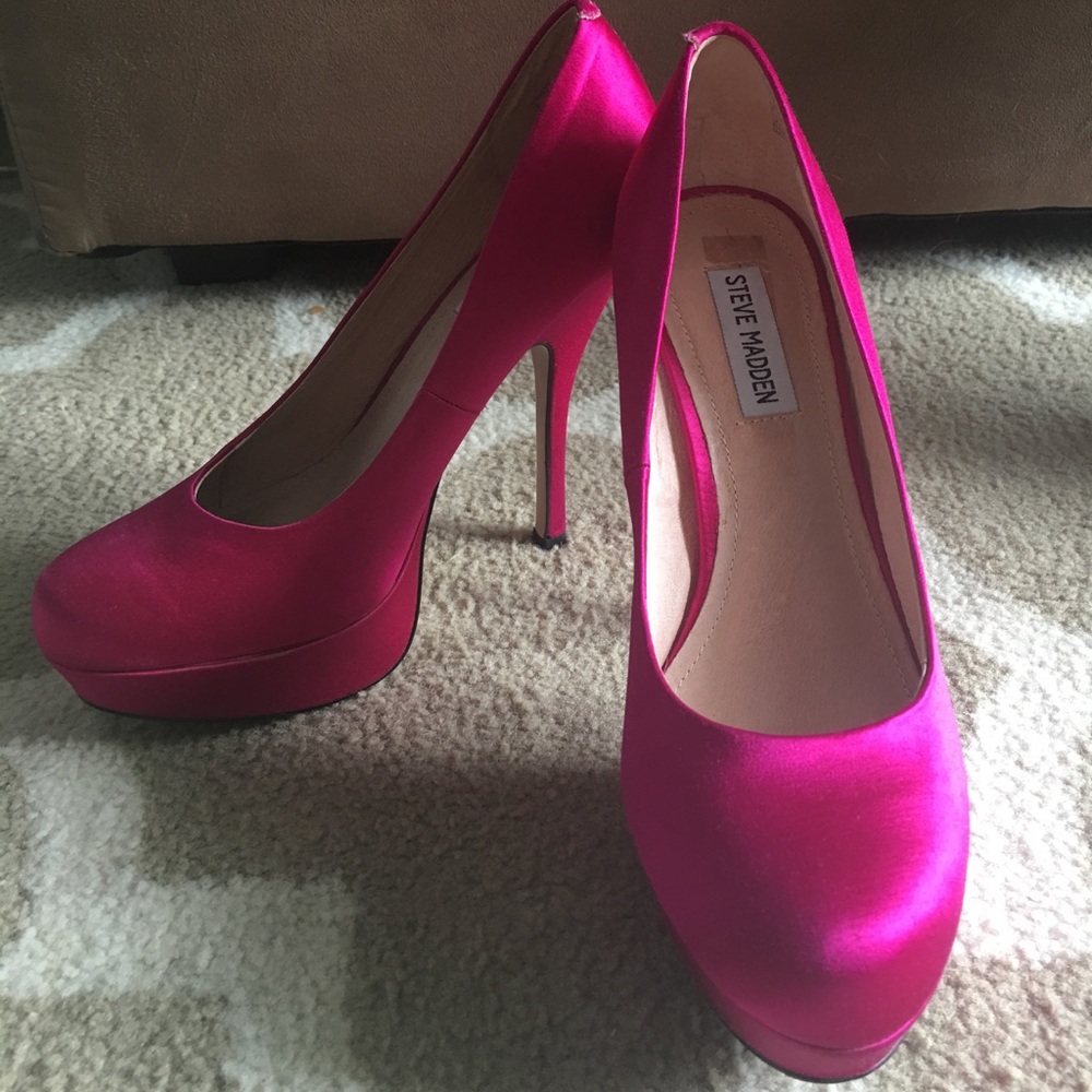 Steve Madden Partyy Pink Satin Platform Heels
