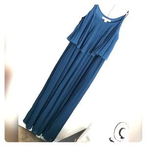 NWOT 🦋 Beautiful Pleated Blue Dress NWOT 🦋 Beautiful Pleated Blue Dress