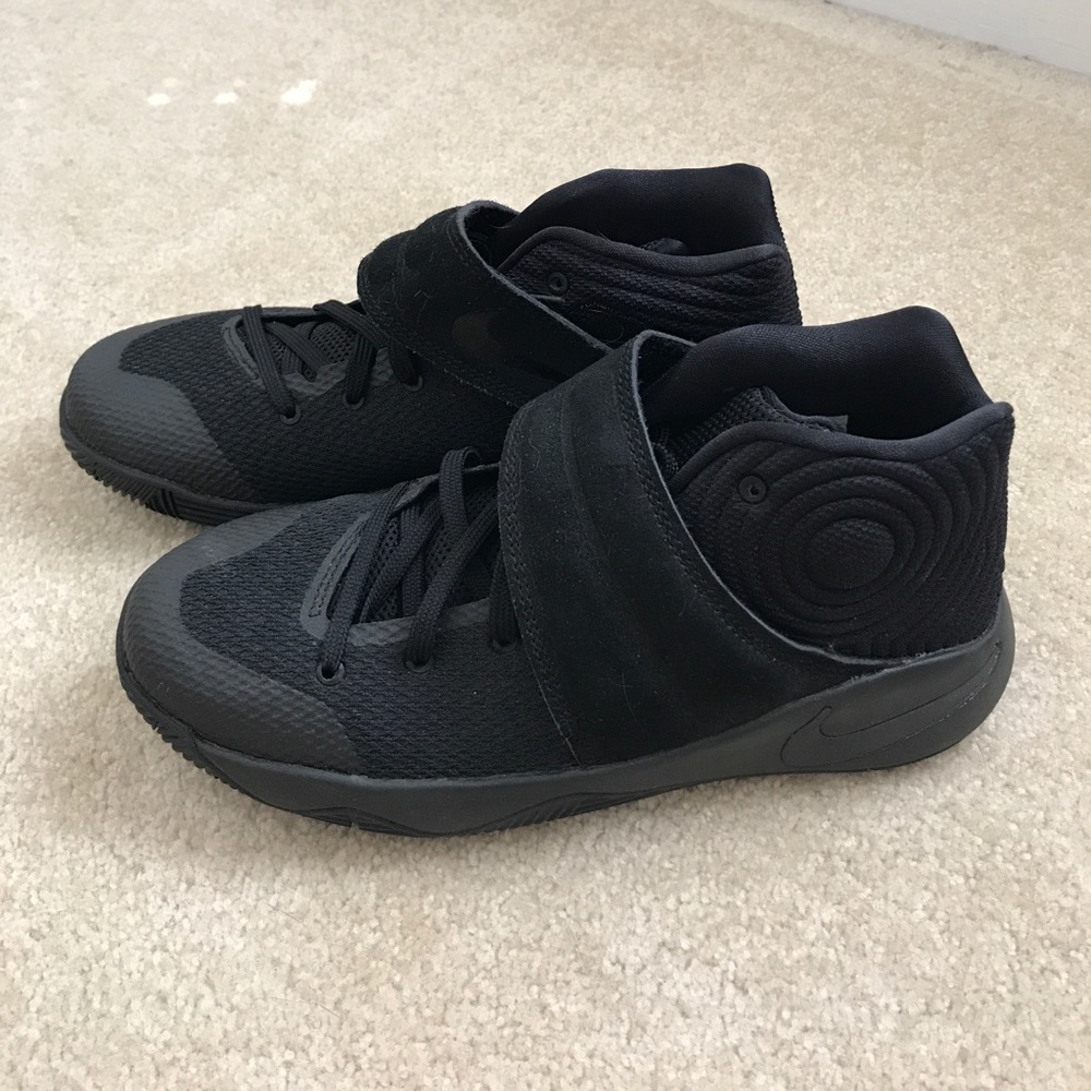 Kid's Nike Kyrie Irving shoes