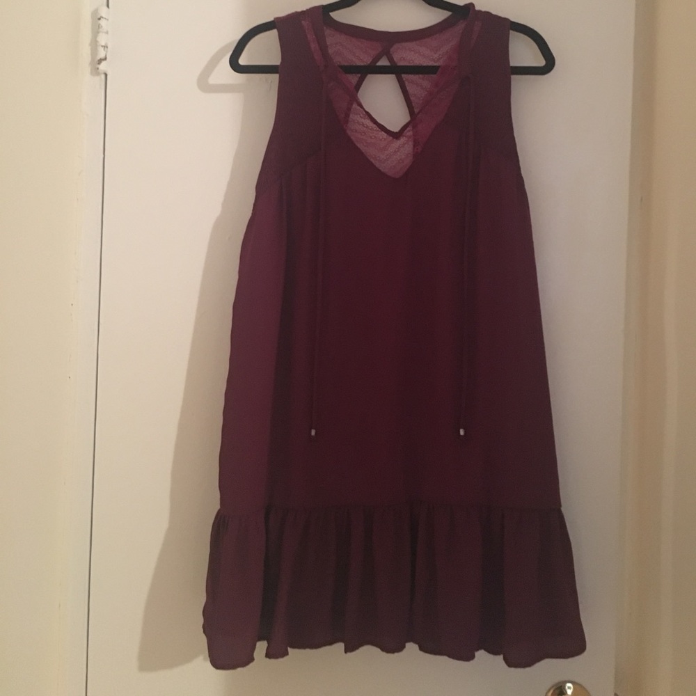 NEW - chiffon wine dress with lace detail