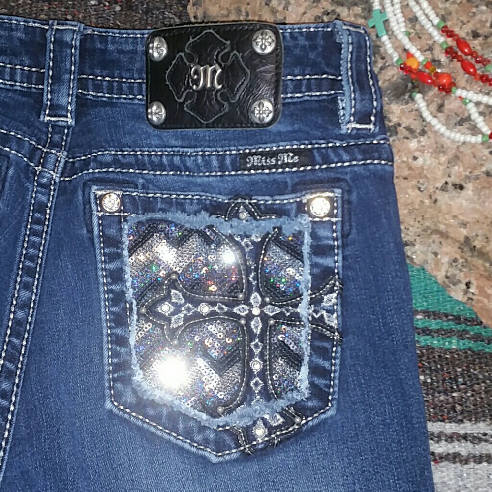 Miss Me Jeans- Like New! - Picture 2 of 5