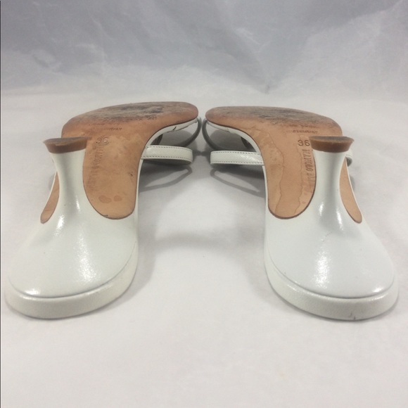 Manolo blahnick white sandal mule heels - Picture 8 of 8