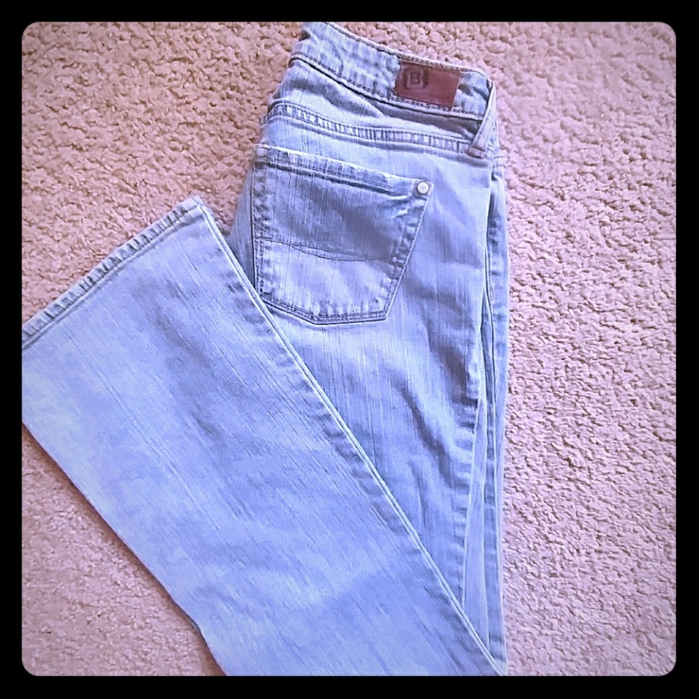 Sold* Bullhead flared jeans