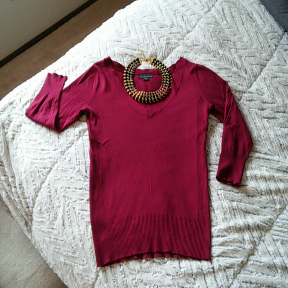3 for $10/Wine Burgundy 3/4 Sleeve V Neck