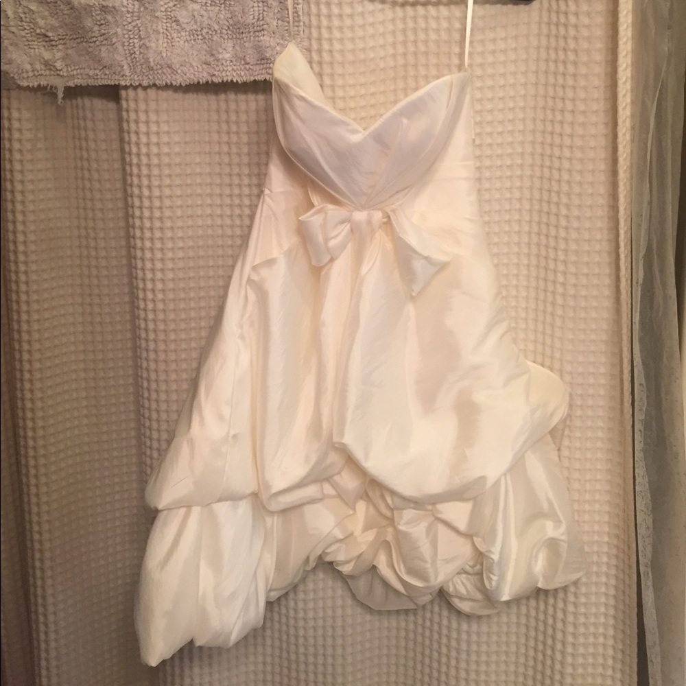 Ivory wedding/prom dress