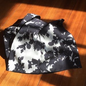 Anne Willi floral print scarf