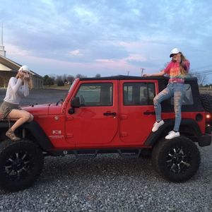 Meet your Posher, Laurel