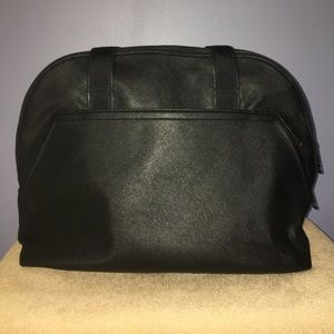 Black Lululemon bag