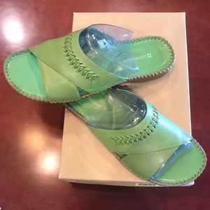 Naturalizer green sandal size 10
