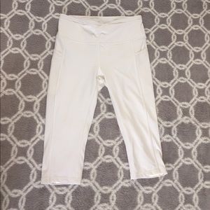 Running Crop With Pockets.
