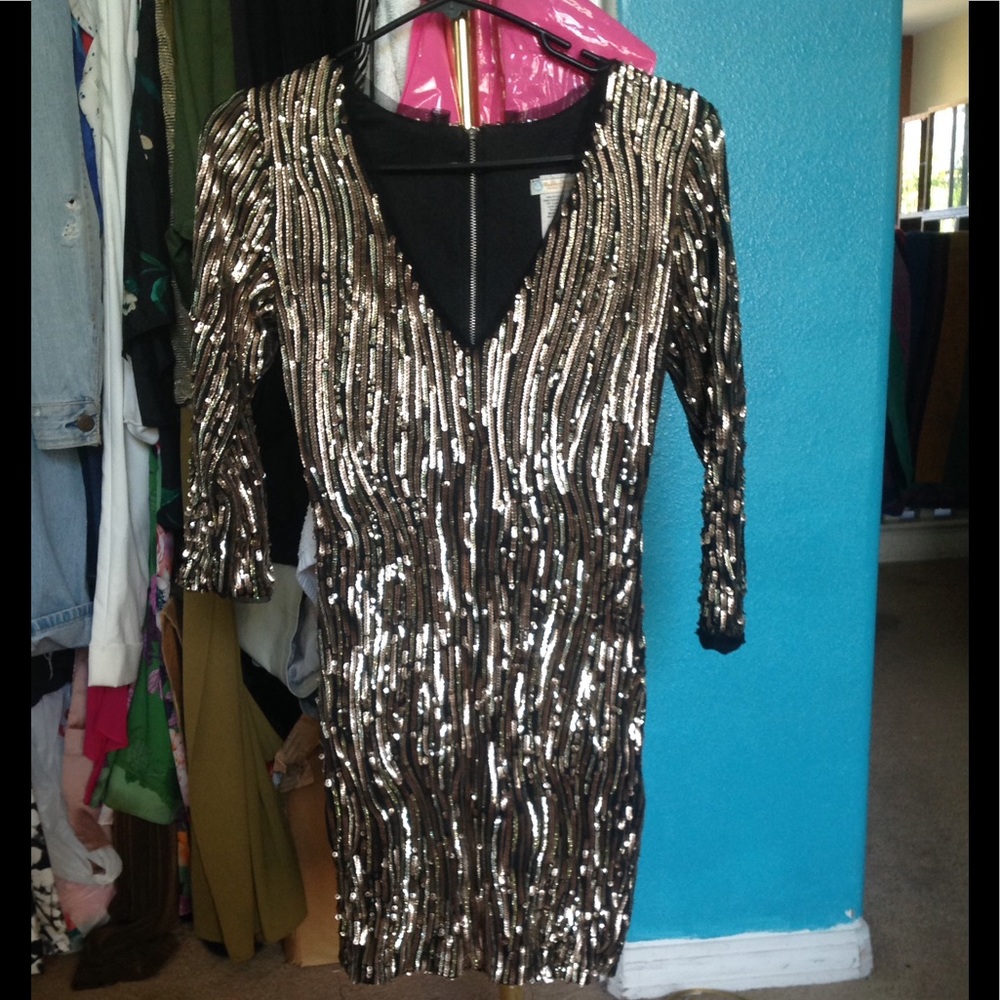 Beautiful Gold Sequin Formal Dress
