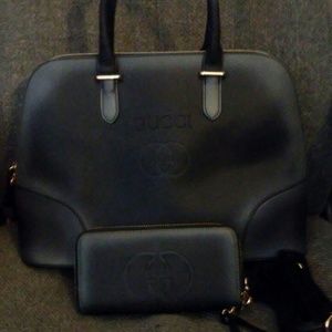 Very nice gucci purse set Very nice gucci purse set