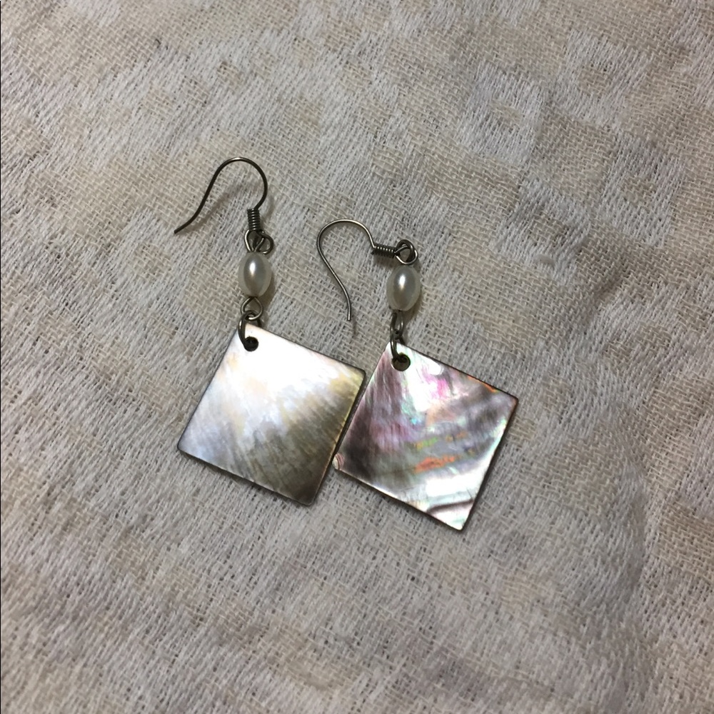 Pearl and mother of pearl Earrings