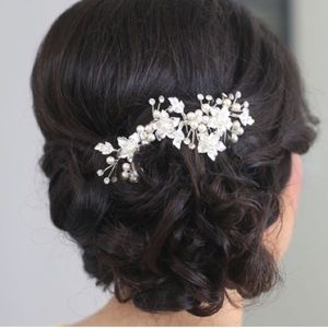 Wedding hair accessory for brides. Pearls crystals