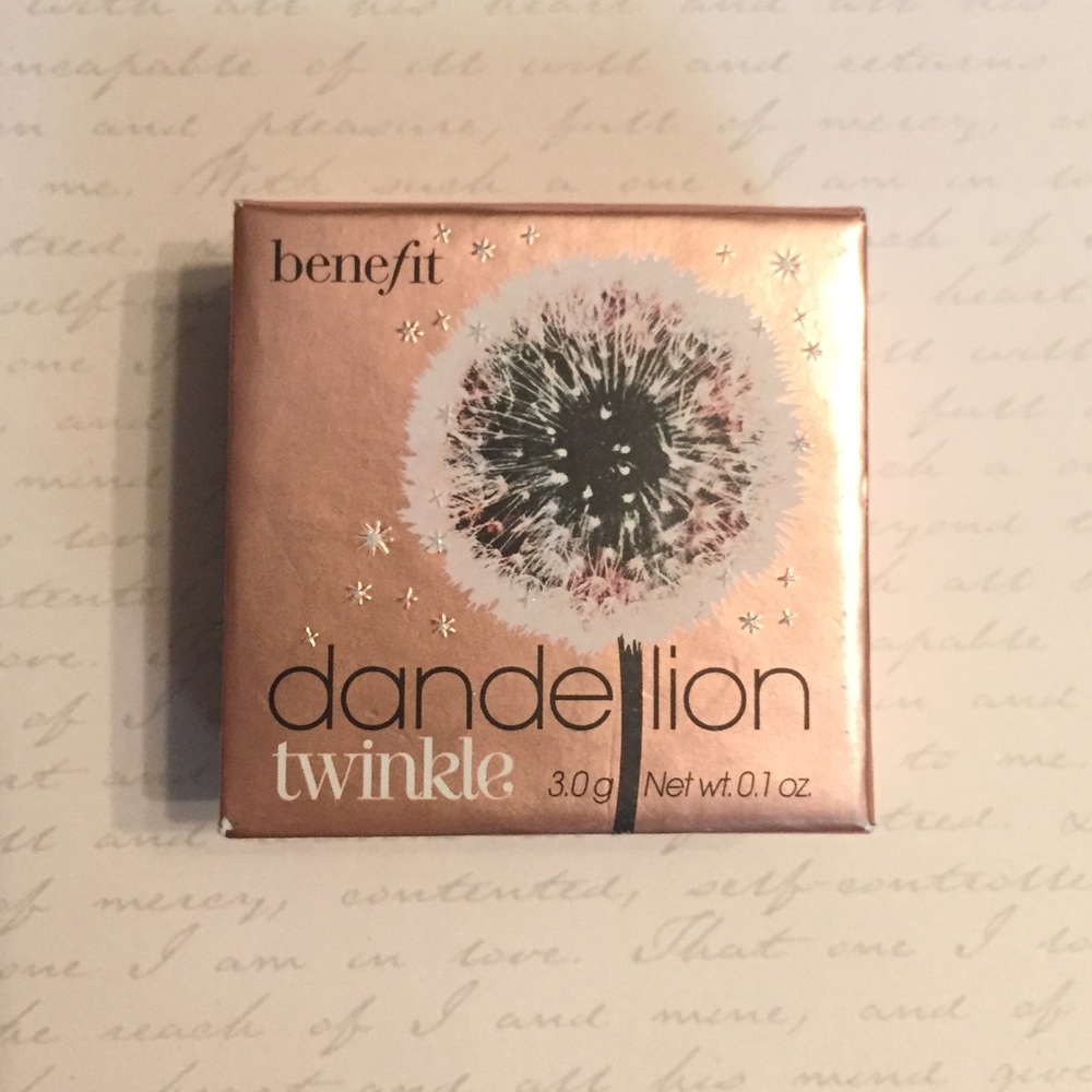 Benefit dandelion twinkle highlighter.